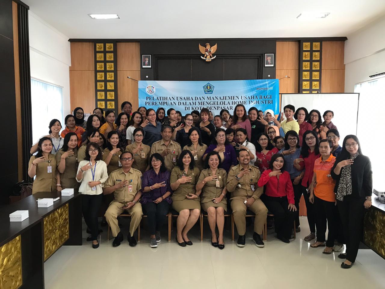 PEMERINTAH KOTA DENPASAR GELAR PELATIHAN USAHA DAN MANAJEMEN BAGI PEREMPUAN 
