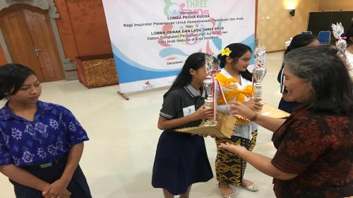 Lomba Pecha Kucha dan Lomba Gerak Lagu Three Ends memperingati Hari Ibu ke 90 dan Hari Anak Sedunia Tahun 2018